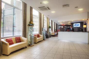 هتل Holiday Inn Express   Glasgow   City Ctr Theatreland, An Ihg