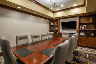 هتل Holiday Inn Gulfport Airport, An Ihg