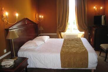 هتل Hôtel Les Maréchaux