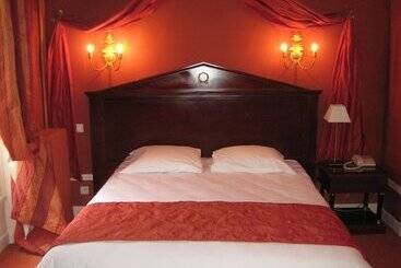 هتل Hôtel Les Maréchaux