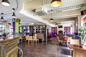 هتل Ibis Styles London Excel