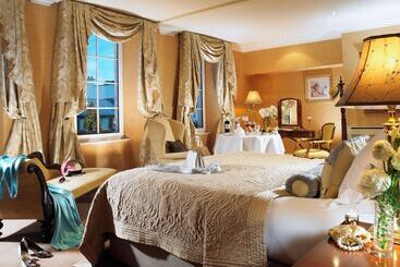 هتل Killarney Royal