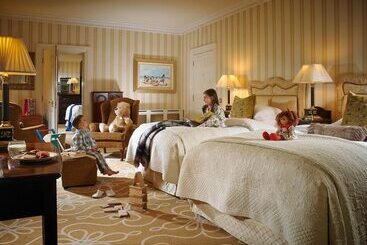 هتل Killarney Royal