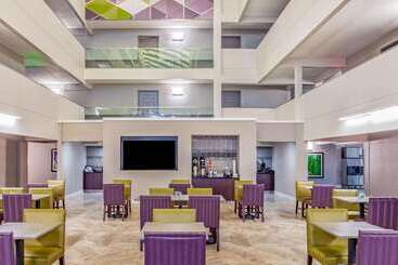 هتل La Quinta By Wyndham Lubbock West Medical Center