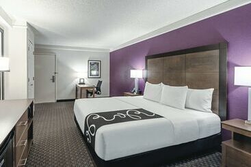 هتل La Quinta By Wyndham Lubbock West Medical Center