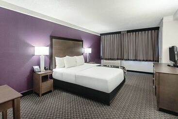 هتل La Quinta By Wyndham Lubbock West Medical Center