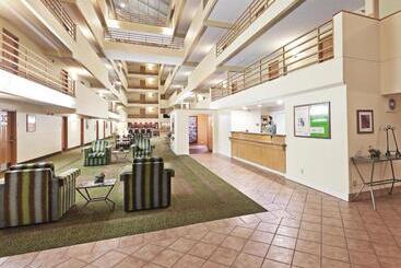 هتل La Quinta By Wyndham Lubbock West Medical Center