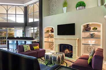هتل La Quinta By Wyndham Macon