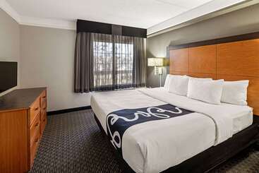 هتل La Quinta By Wyndham Macon