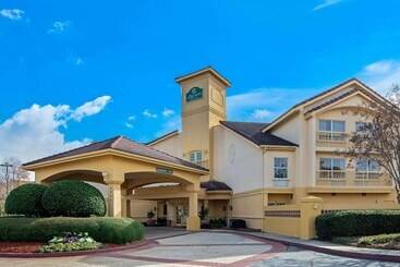هتل La Quinta By Wyndham Macon