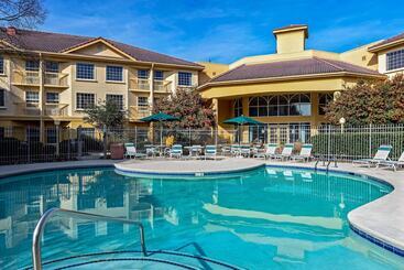 هتل La Quinta By Wyndham Macon