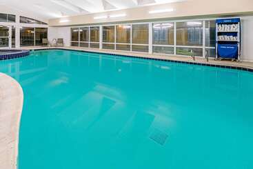 هتل La Quinta By Wyndham Salt Lake City Airport