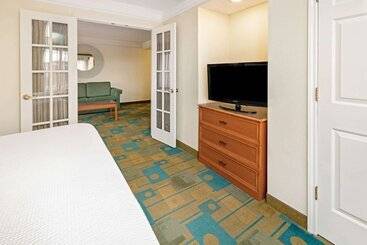 هتل La Quinta By Wyndham Salt Lake City Airport