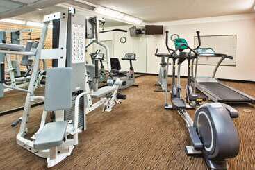 هتل La Quinta By Wyndham Winston Salem