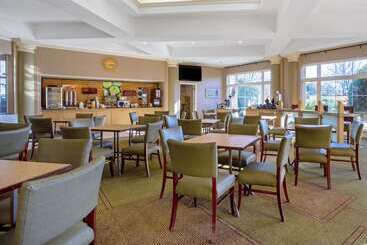 هتل La Quinta By Wyndham Winston Salem
