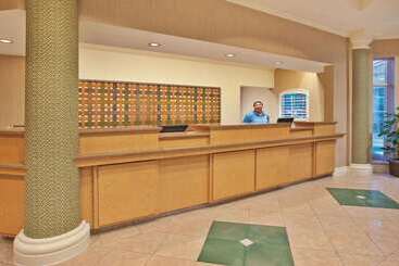 هتل La Quinta By Wyndham Winston Salem