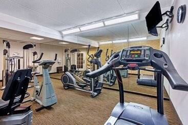 هتل La Quinta By Wyndham Winston Salem