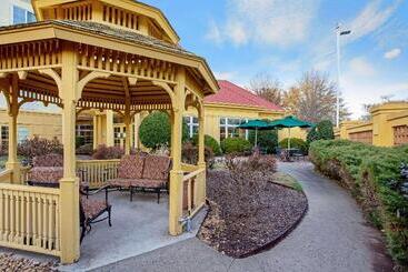 هتل La Quinta By Wyndham Winston Salem