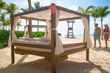 هتل Royal Hideaway Playacar All Inclusive Adults Only Resort