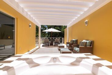 هتل Royal Hideaway Playacar All Inclusive Adults Only Resort