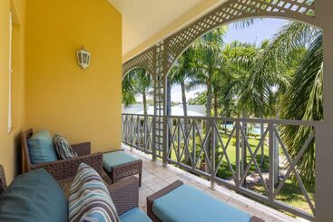 هتل Royal Hideaway Playacar All Inclusive Adults Only Resort