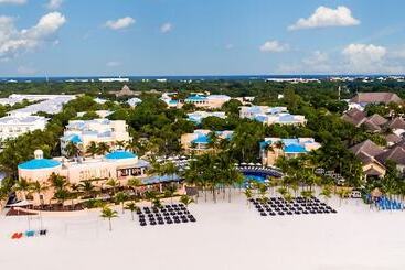 هتل Royal Hideaway Playacar All Inclusive Adults Only Resort