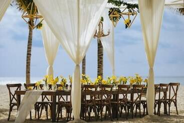 هتل Royal Hideaway Playacar All Inclusive Adults Only Resort