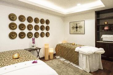 هتل Royal Hideaway Playacar All Inclusive Adults Only Resort