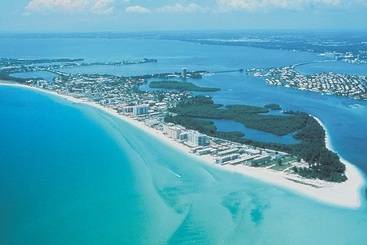 هتل Sandcastle Resort At Lido Beach