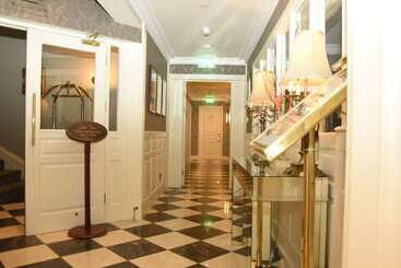 هتل The Fairview Boutique