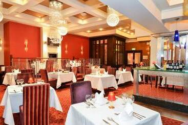 هتل The Mariner, Westport