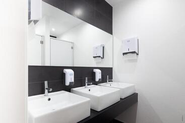 تختخواب و صبحانه Furadouro Terrace Hostel