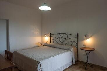 ホテル B&b Corte Degli Struzzi