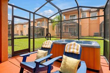 Regal Oaks Resort Vacation Townhomes By Idiliq   Free Private Hot Tub!