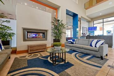 Regal Oaks Resort Vacation Townhomes By Idiliq   Free Private Hot Tub!