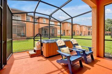 Regal Oaks Resort Vacation Townhomes By Idiliq   Free Private Hot Tub!