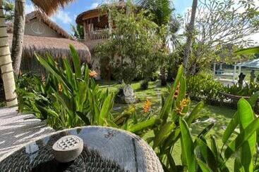 تختخواب و صبحانه Coco Verde Bali Resort