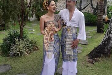 تختخواب و صبحانه Coco Verde Bali Resort