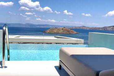 Eleia Seafront Rooms & Villas - Lesbos