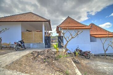 تختخواب و صبحانه Raja Bungalow By Wizzela