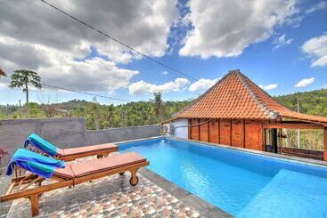 تختخواب و صبحانه Raja Bungalow By Wizzela