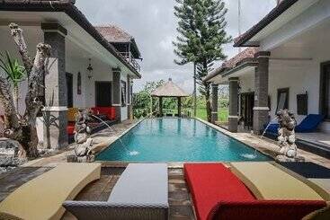 هتل Balam Bali Villa