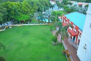 هتل Vishal Prakruthi Resorts