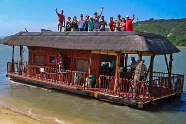 פנסיון Addo Riverview Lodge