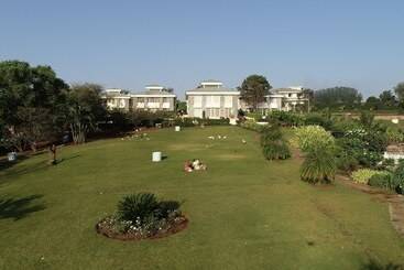 منتجع Fazlani Natures Nest   The Wellness Retreat