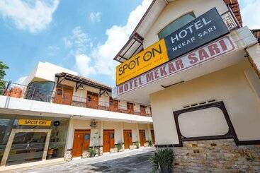 هاستل Spot On 2011 Hotel Mekar Sari