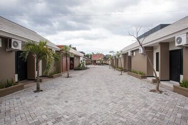 هتل Reddoorz Syariah Plus Near Banyuwangi Airport