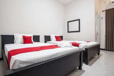 هتل Reddoorz Syariah Plus Near Banyuwangi Airport