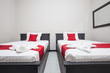 هتل Reddoorz Syariah Plus Near Banyuwangi Airport