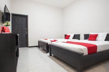 هتل Reddoorz Syariah Plus Near Banyuwangi Airport